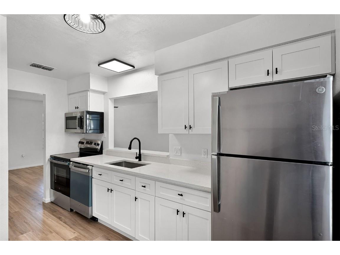 2722 Graduate Court Orlando FL 32826 O6342129 image11