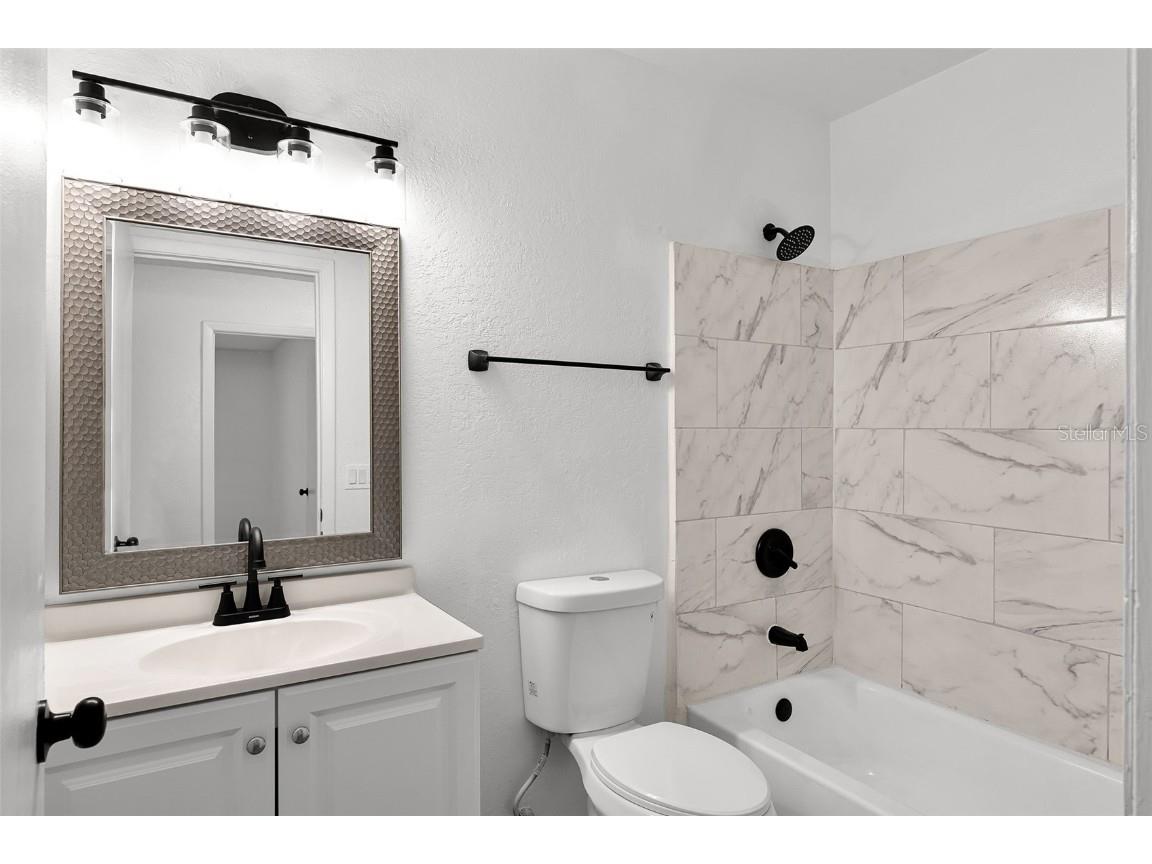 2722 Graduate Court Orlando FL 32826 O6342129 image21