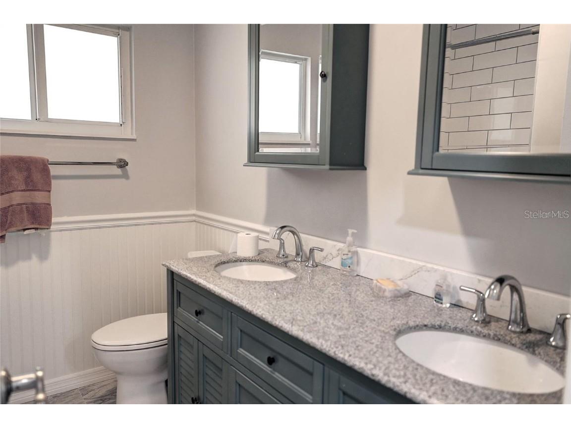 2722 Nancy Street Sarasota FL 34237 A4671710 image11