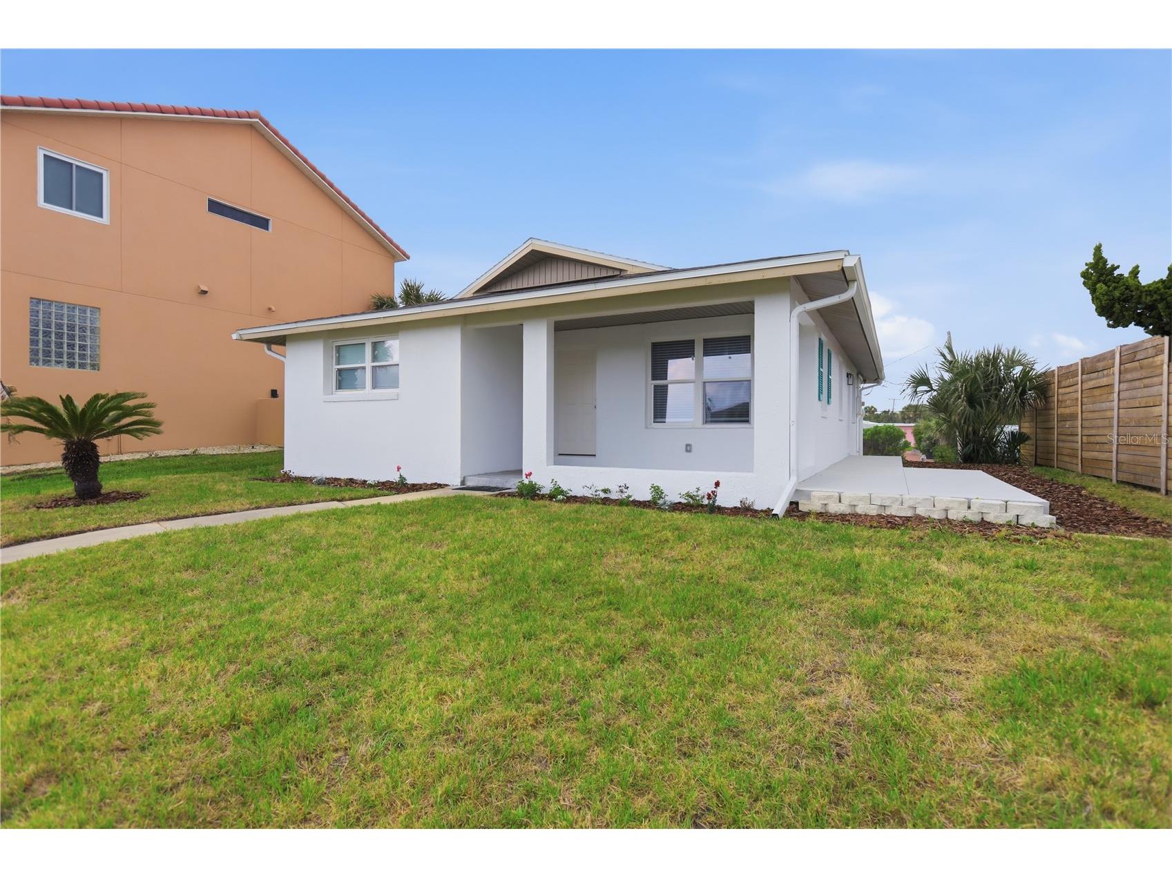2722 S Atlantic Avenue Daytona Beach FL 32118 V4947881 image1