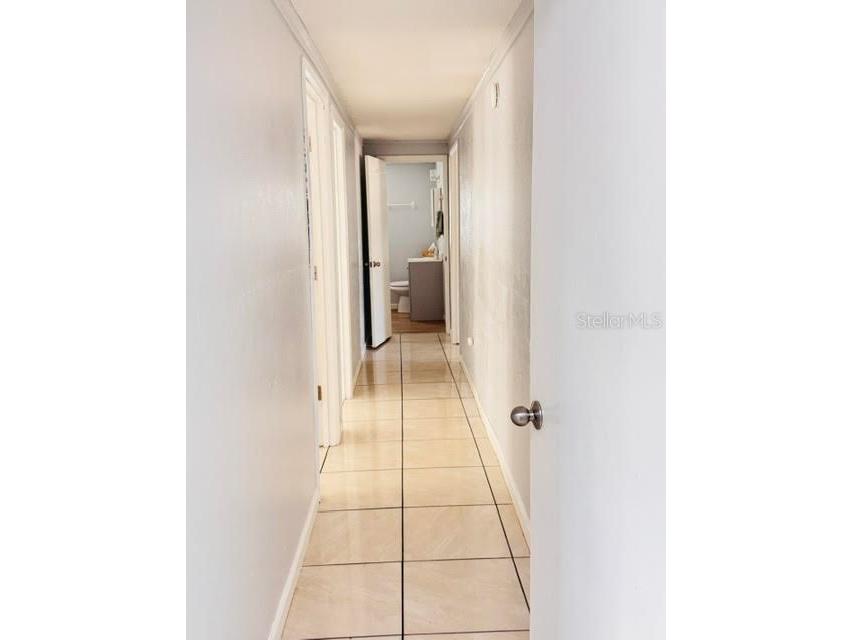 2722 S Sunrise Court #C Orlando FL 32806 O6412301 image6