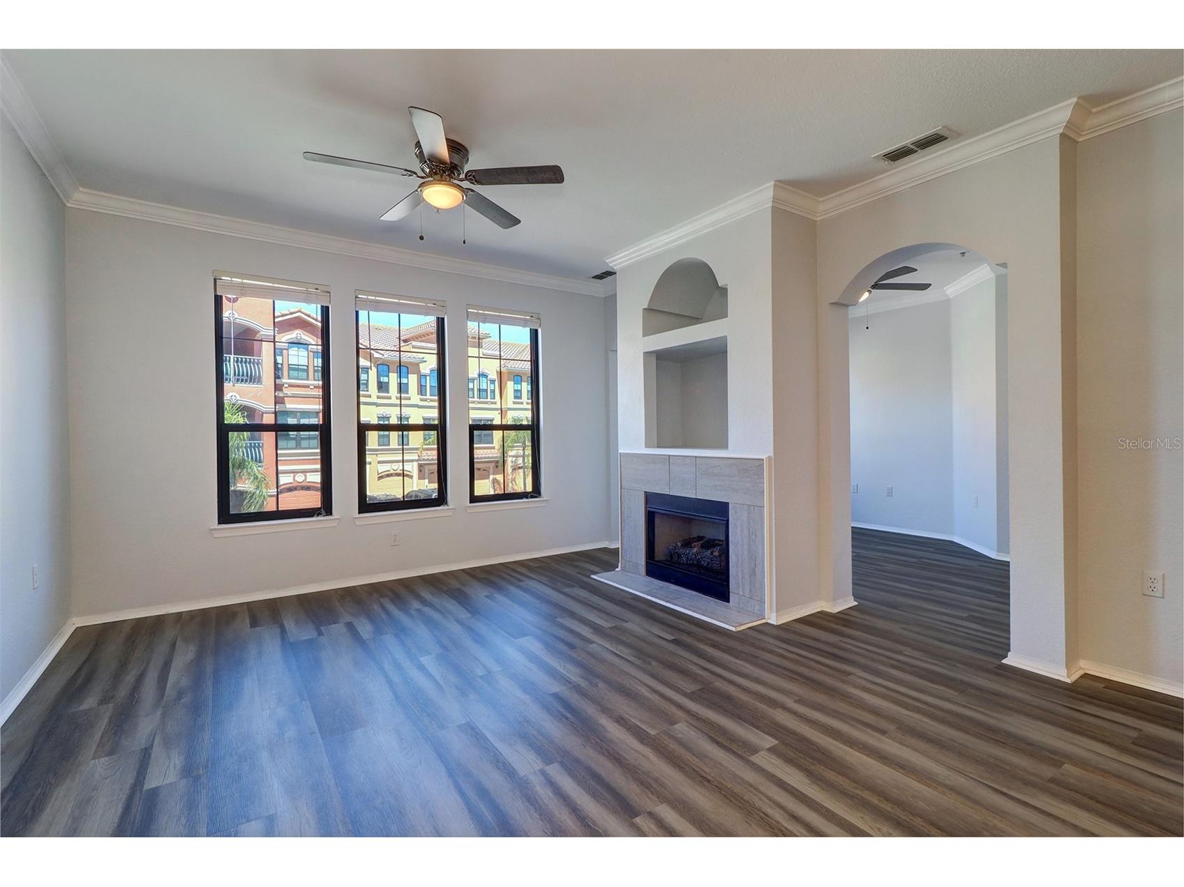 2722 Via Tivoli #422B Clearwater FL 33764 - OLD TAMPA BAY TB8487902 image4