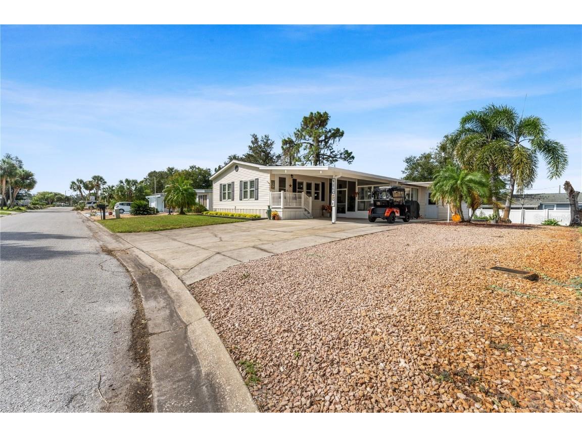 2722 Vindale Road Tavares FL 32778 G5088099 image1