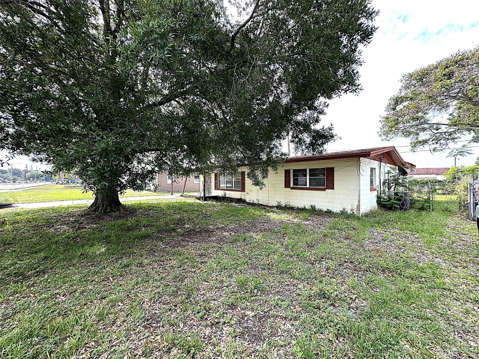 2722 W Oak Street Kissimmee FL 34741 O6408528 image4