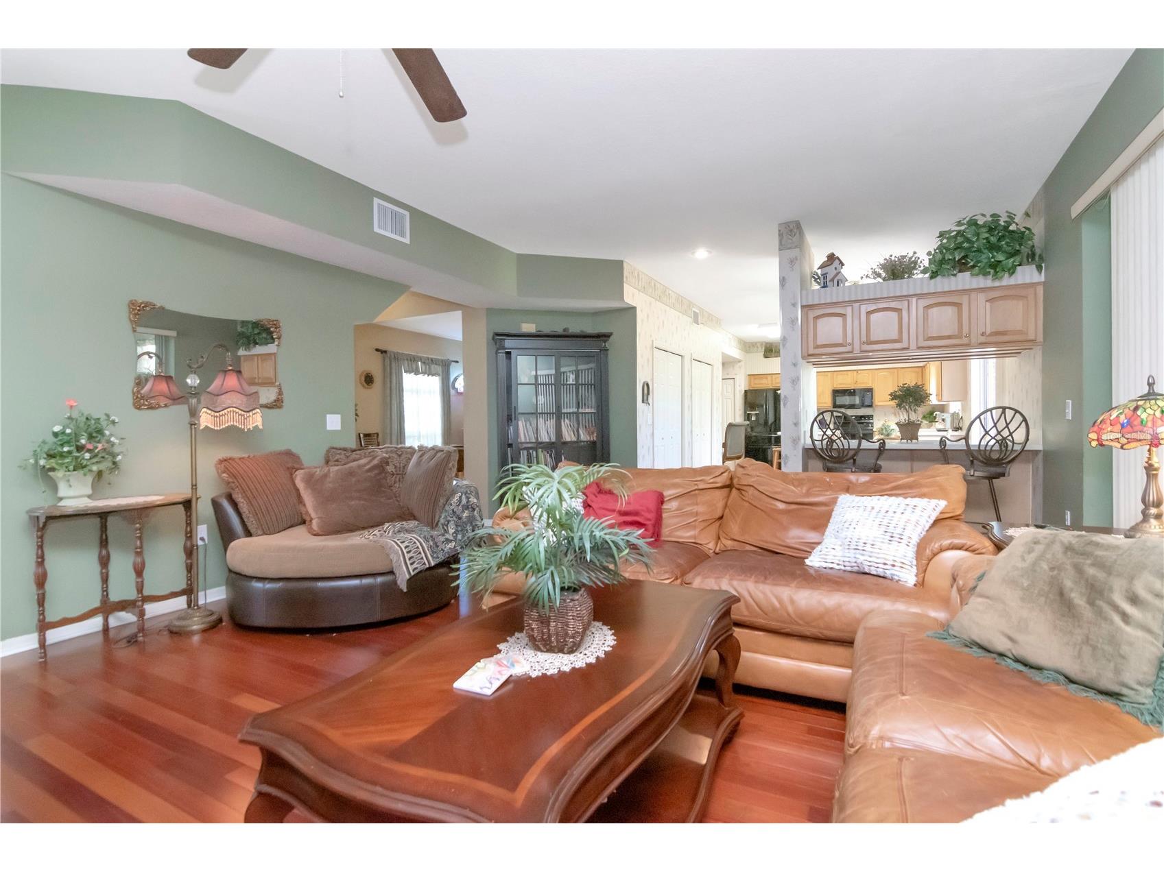 27221 Sea Breeze Way Wesley Chapel FL 33544 TB8511930 image11