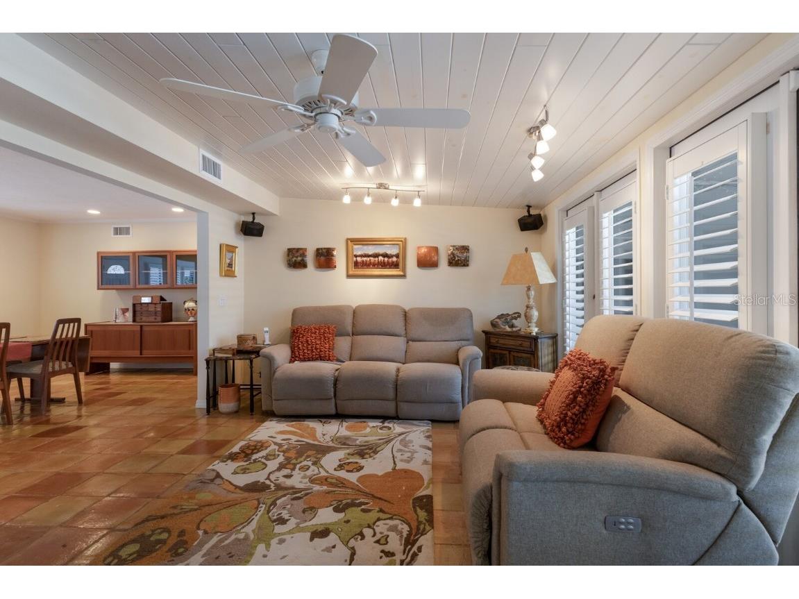 2723 59th Street Sarasota FL 34243 A4672455 image18