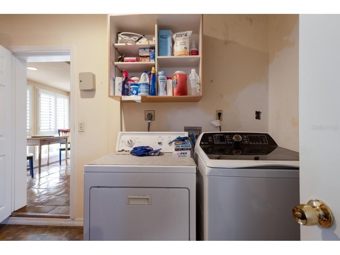 2723 59th Street Sarasota FL 34243 A4672455 image45