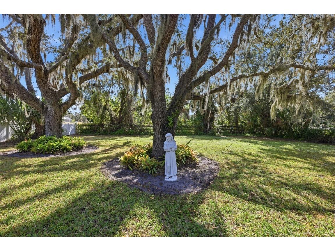 2723 59th Street Sarasota FL 34243 A4672455 image53