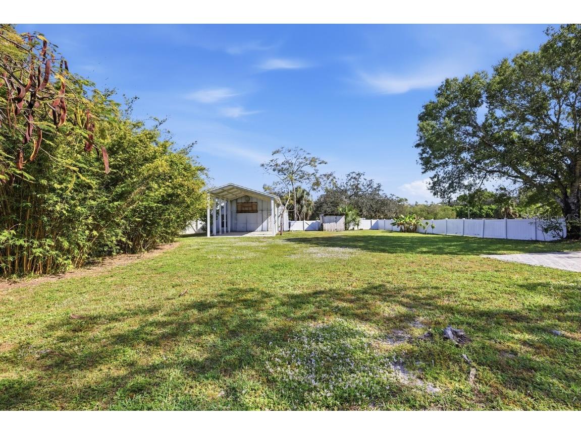 2723 59th Street Sarasota FL 34243 A4672455 image56