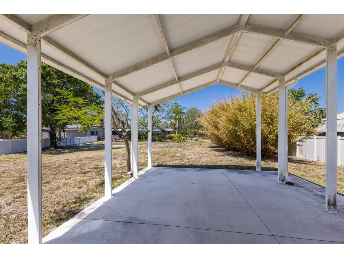 2723 59th Street Sarasota FL 34243 A4672455 image58