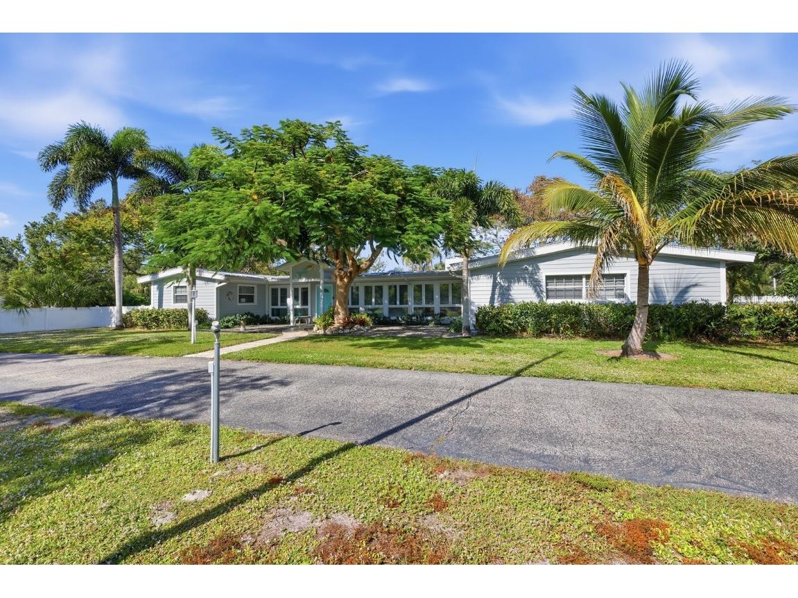 2723 59th Street Sarasota FL 34243 A4672455 image6