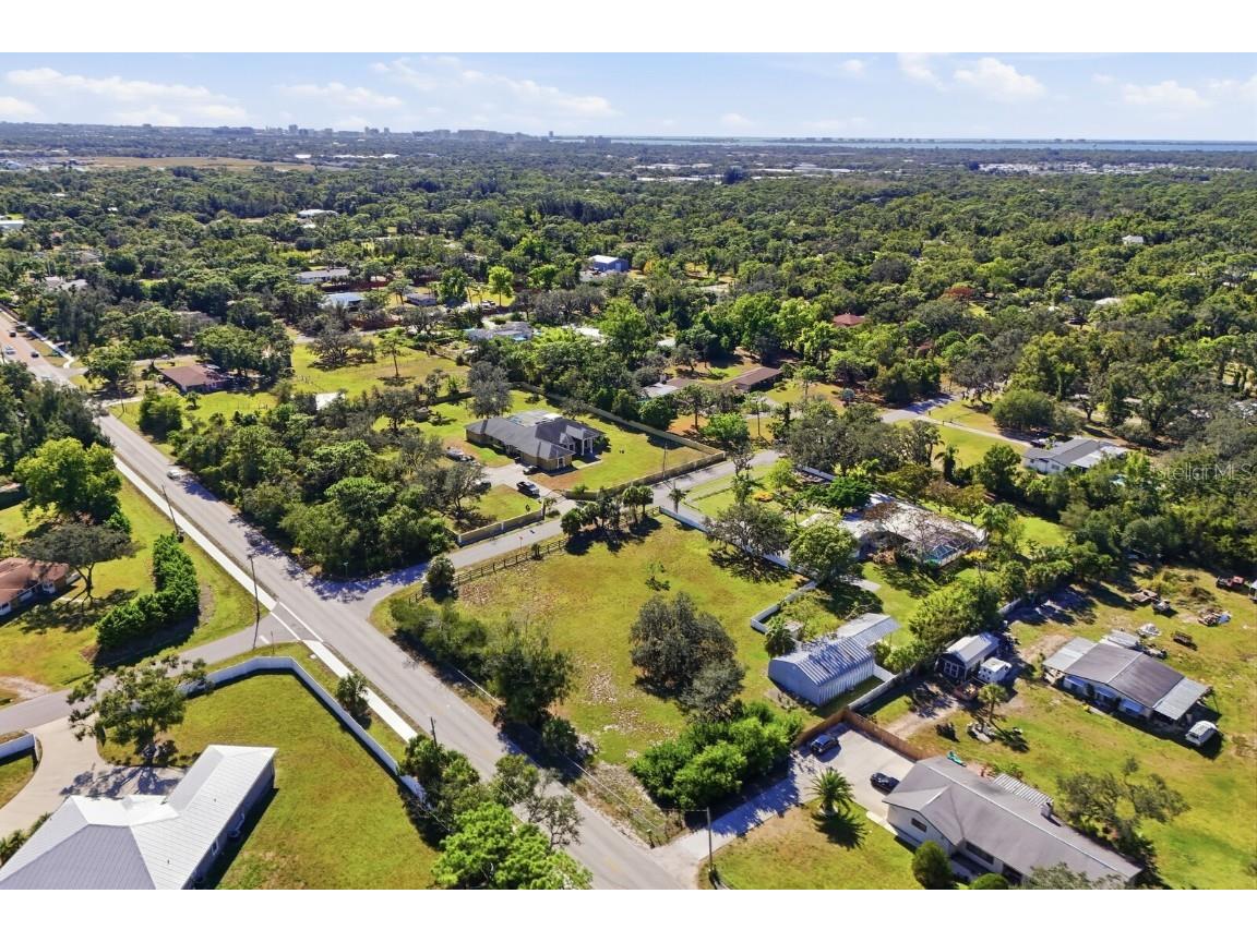 2723 59th Street Sarasota FL 34243 A4672455 image72