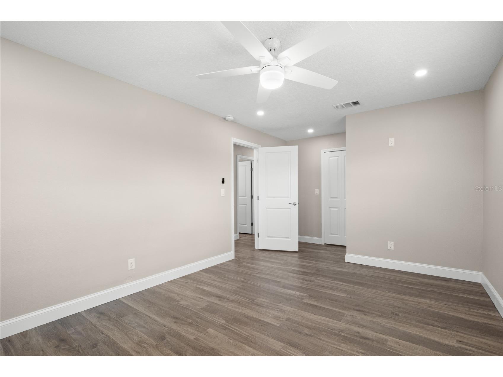 2723 Sherbrooke Lane #B Palm Harbor FL 34684 TB8493373 image9