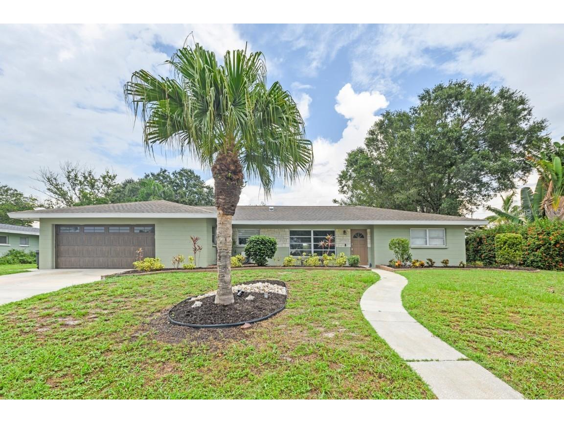 2723 Sheridan Drive Sarasota FL 34239 A4580714 image1