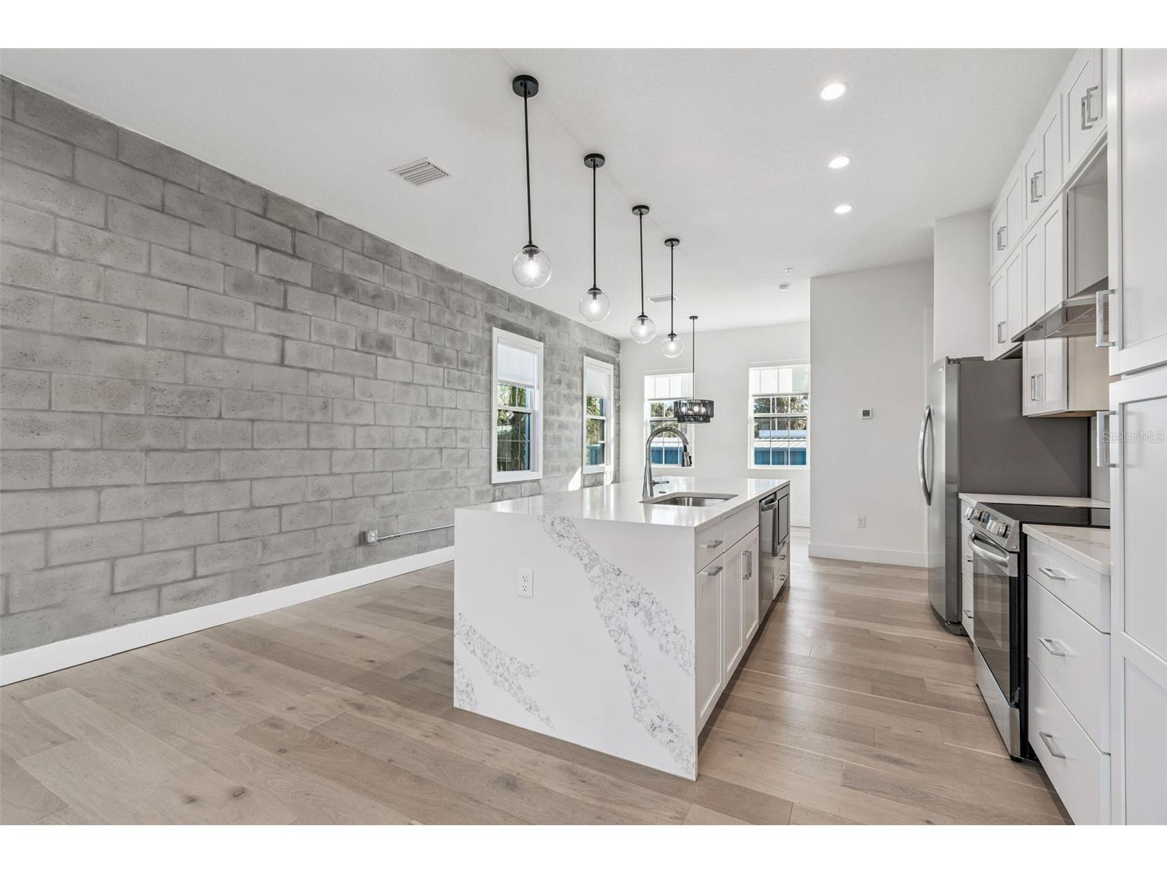 2724 5th Avenue S Saint Petersburg FL 33712 TB8494362 image20