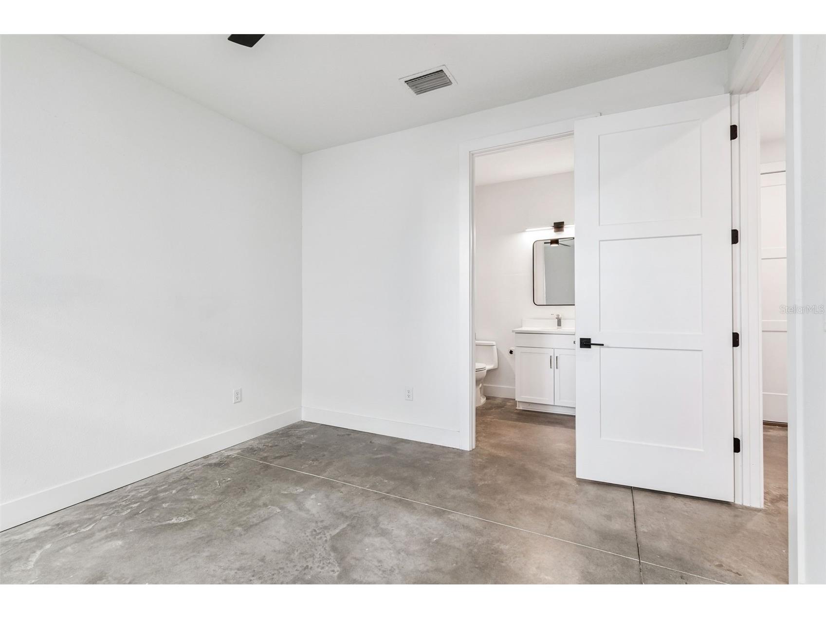 2724 5th Avenue S Saint Petersburg FL 33712 TB8494362 image7