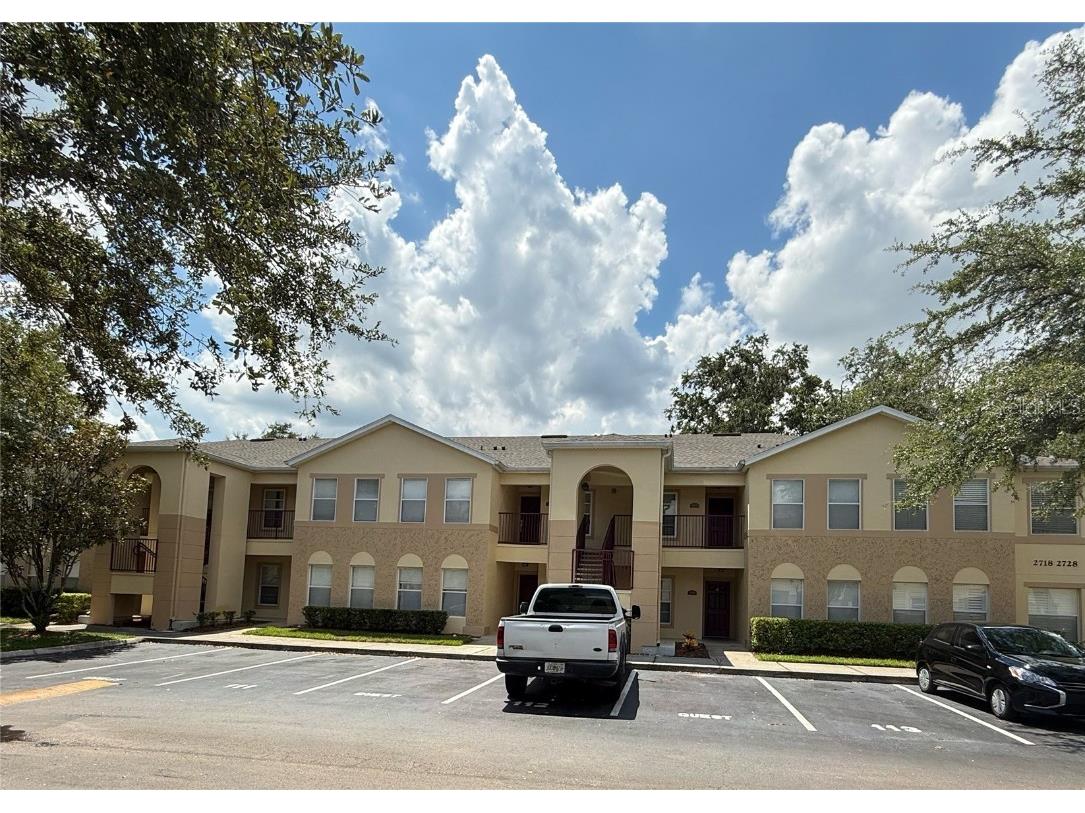 2724 Club Cortile Circle #B Kissimmee FL 34746 S5132951 image2