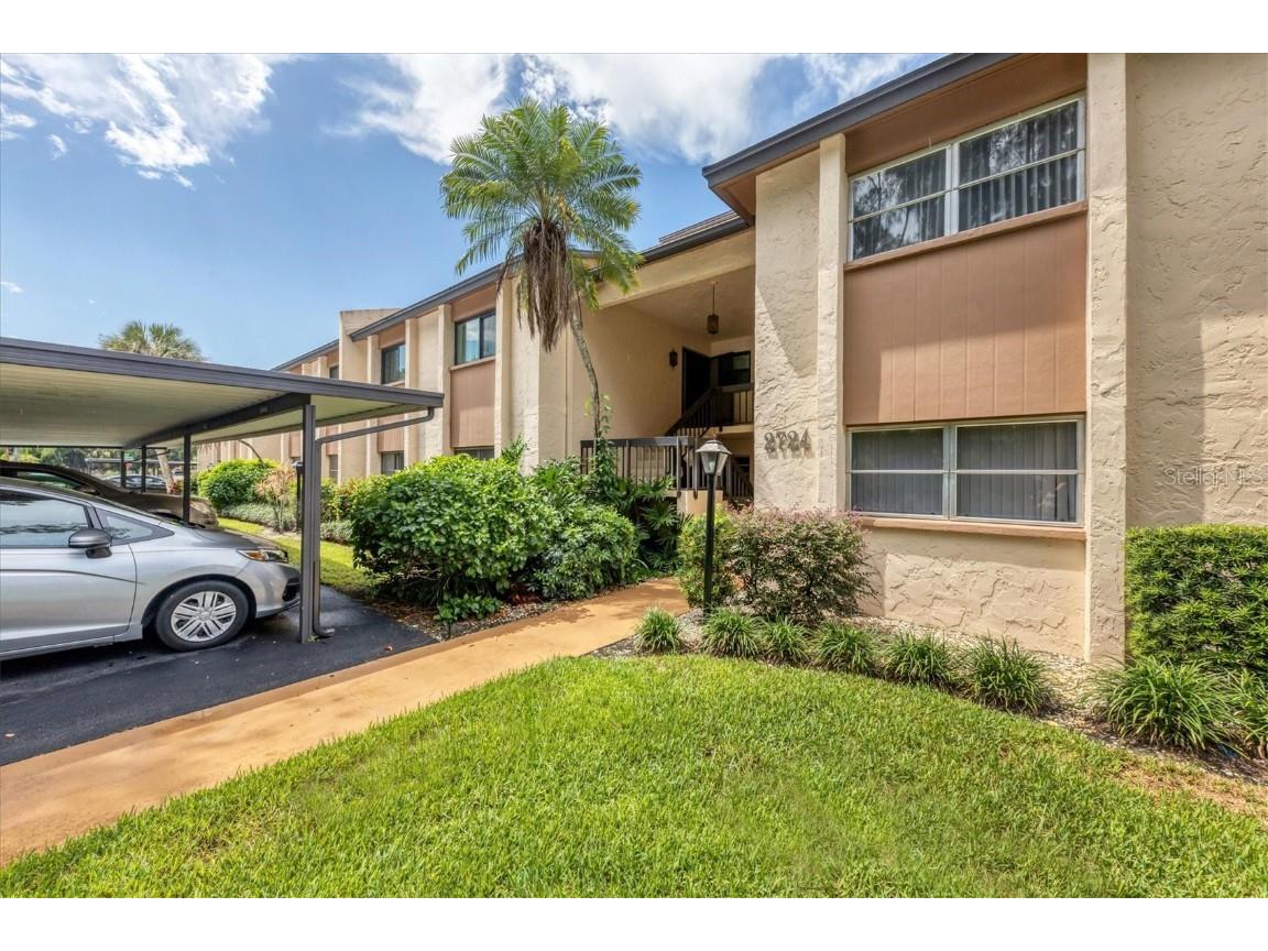 2724 Clubhouse Drive #103 Sarasota FL 34232 A4581901 image1