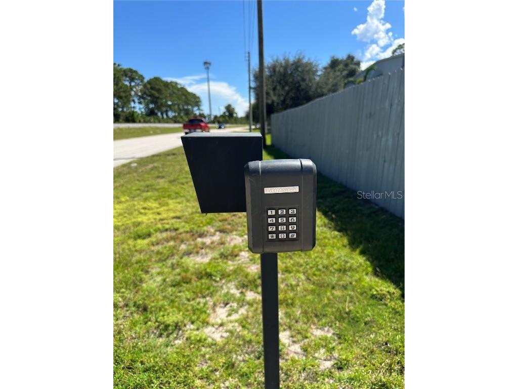 2724 Hibiscus Drive Edgewater FL 32141 NS1086104 image14