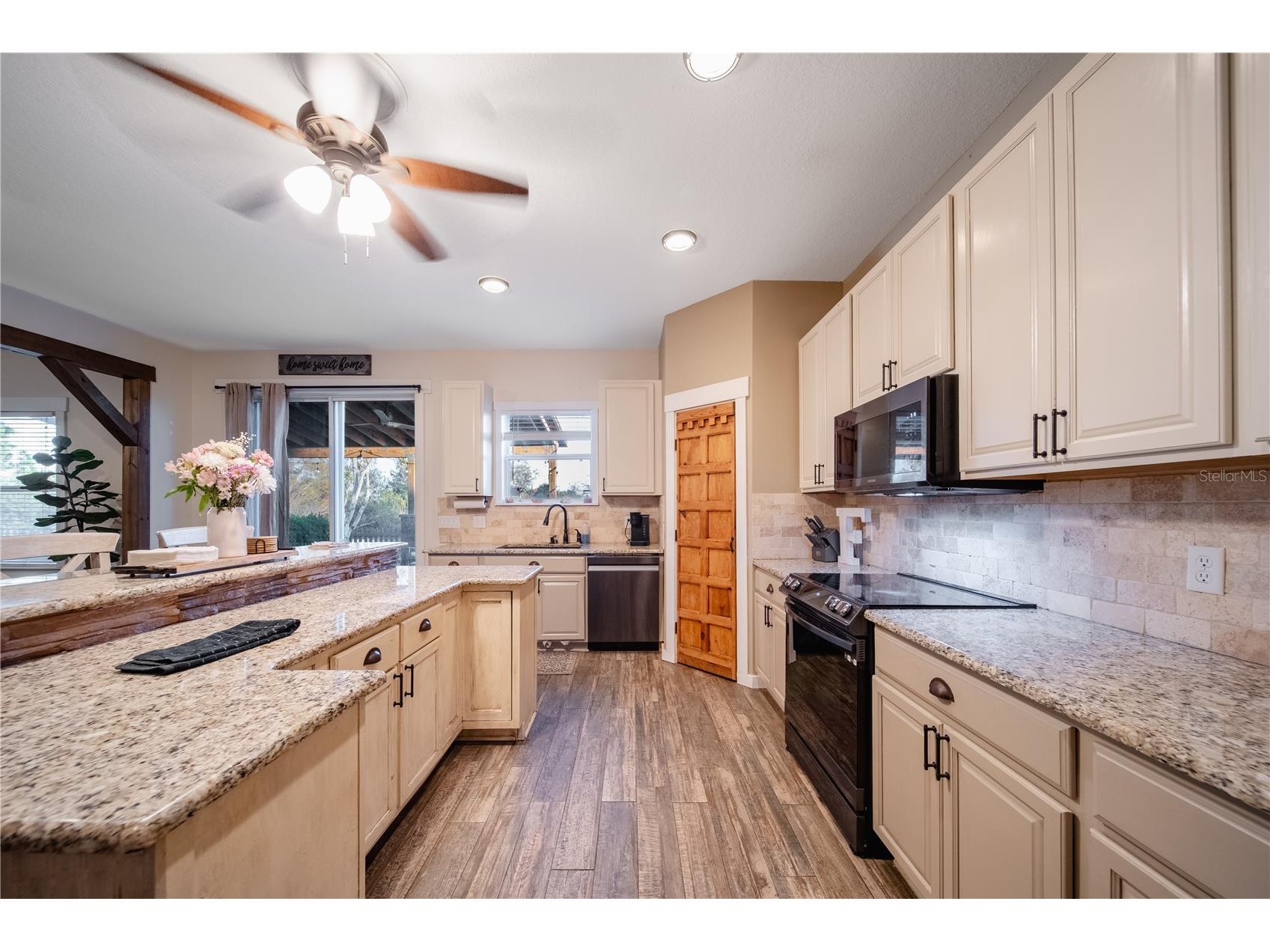 2724 Suncoast Lakes Boulevard Punta Gorda FL 33980 C7521237 image10