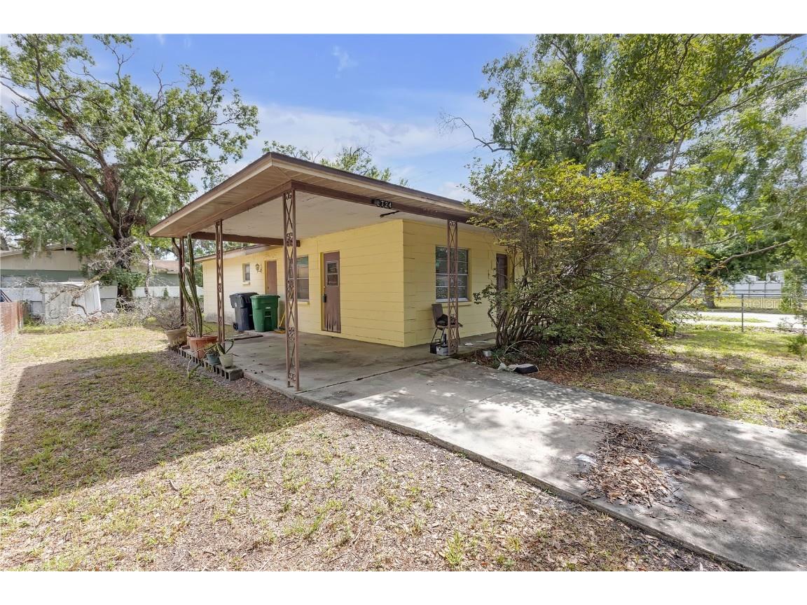 2724 W Henry Avenue Tampa FL 33614 TB8385869 image1