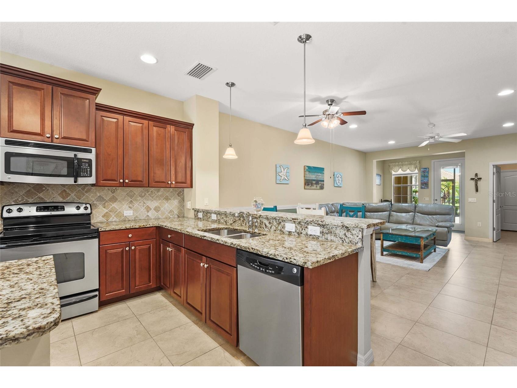 27243 Ipswich Drive Englewood FL 34223 A4687213 image18