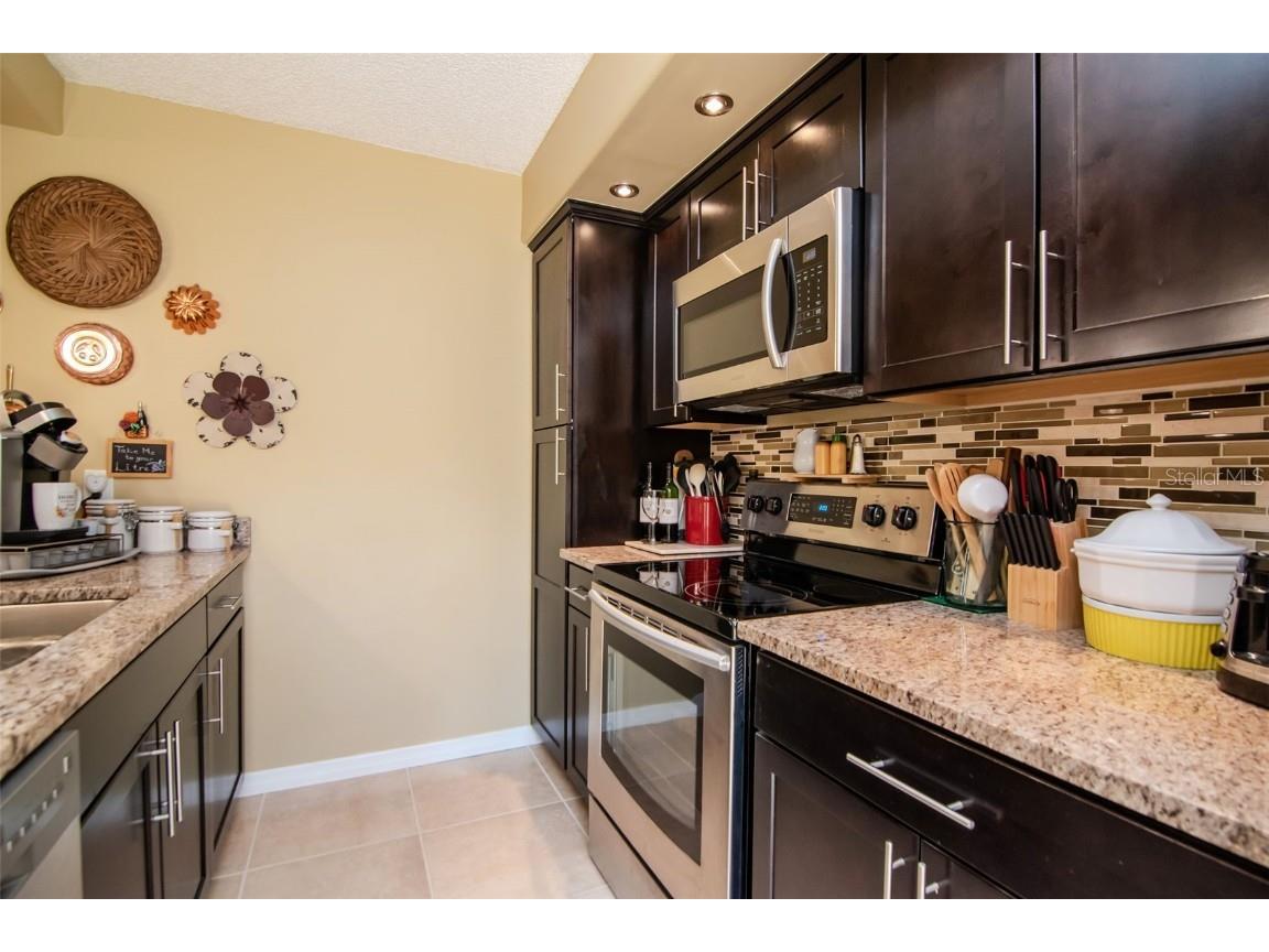 2725 11th Court Palm Harbor FL 34684 TB8389451 image10