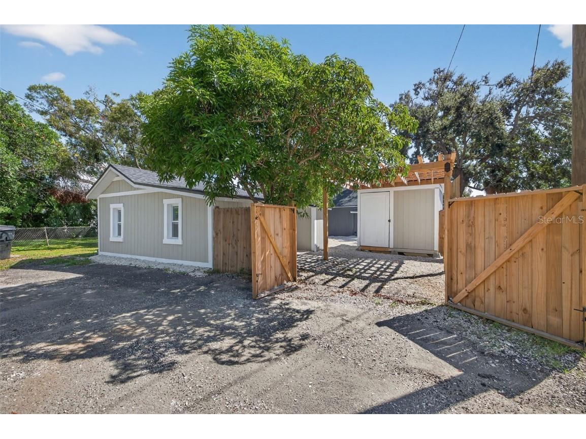 2725 14th Avenue S Saint Petersburg FL 33712 TB8435229 image26