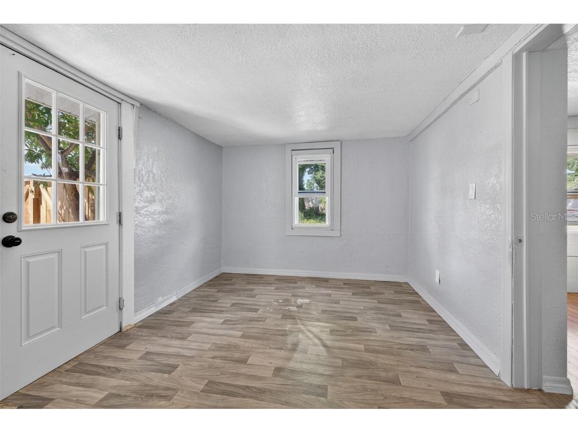 2725 14th Avenue S Saint Petersburg FL 33712 TB8435229 image28