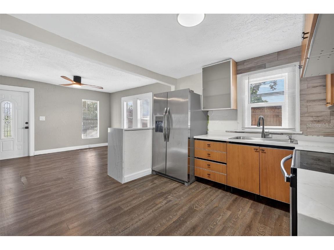 2725 14th Avenue S Saint Petersburg FL 33712 TB8435229 image9