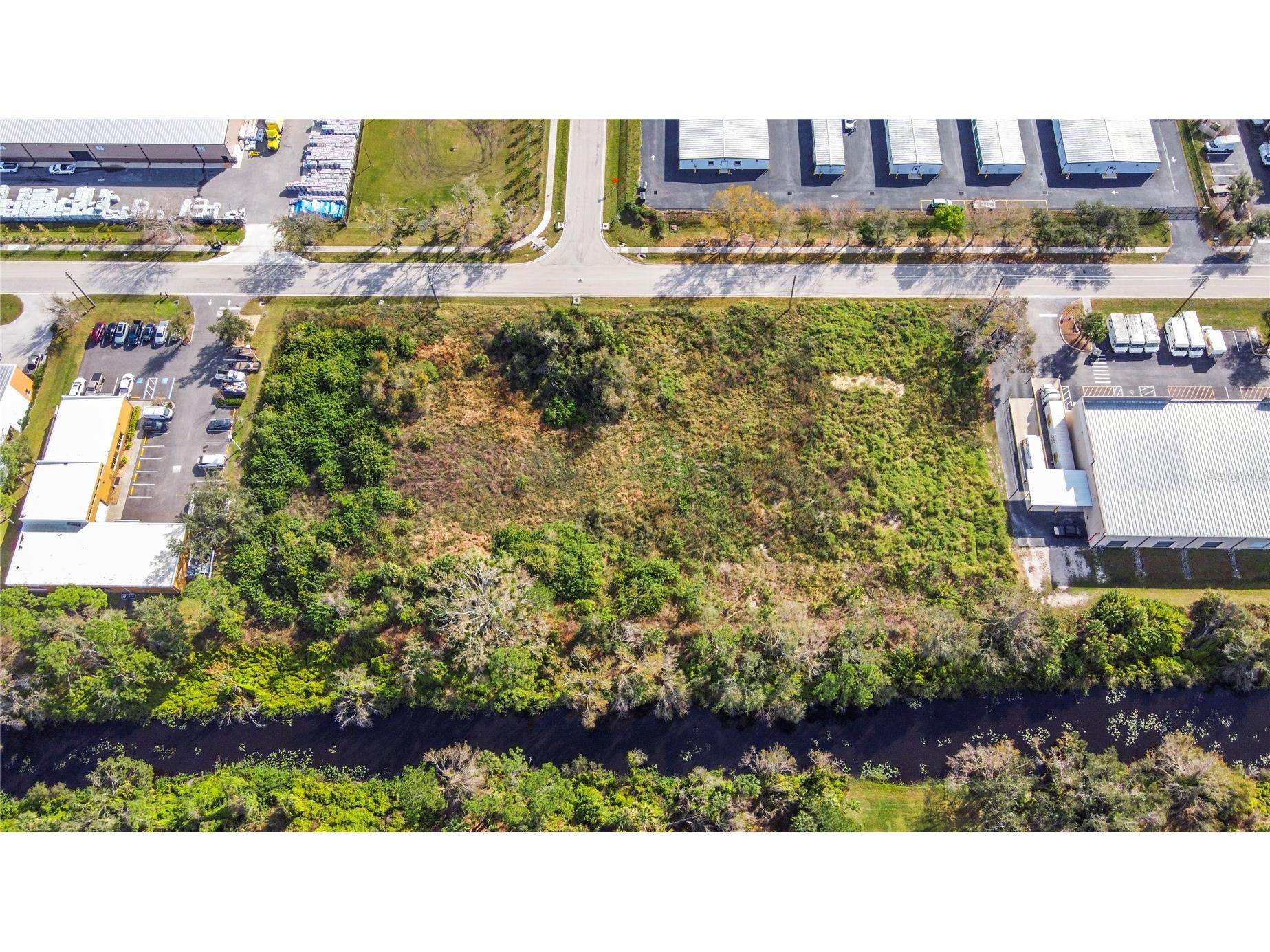 2725 Commerce Parkway North Port FL 34289 A4677640 image15