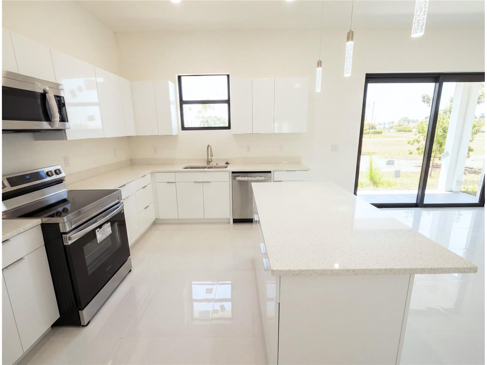 2725 Embers Parkway W Cape Coral FL 33993 O6423151 image12