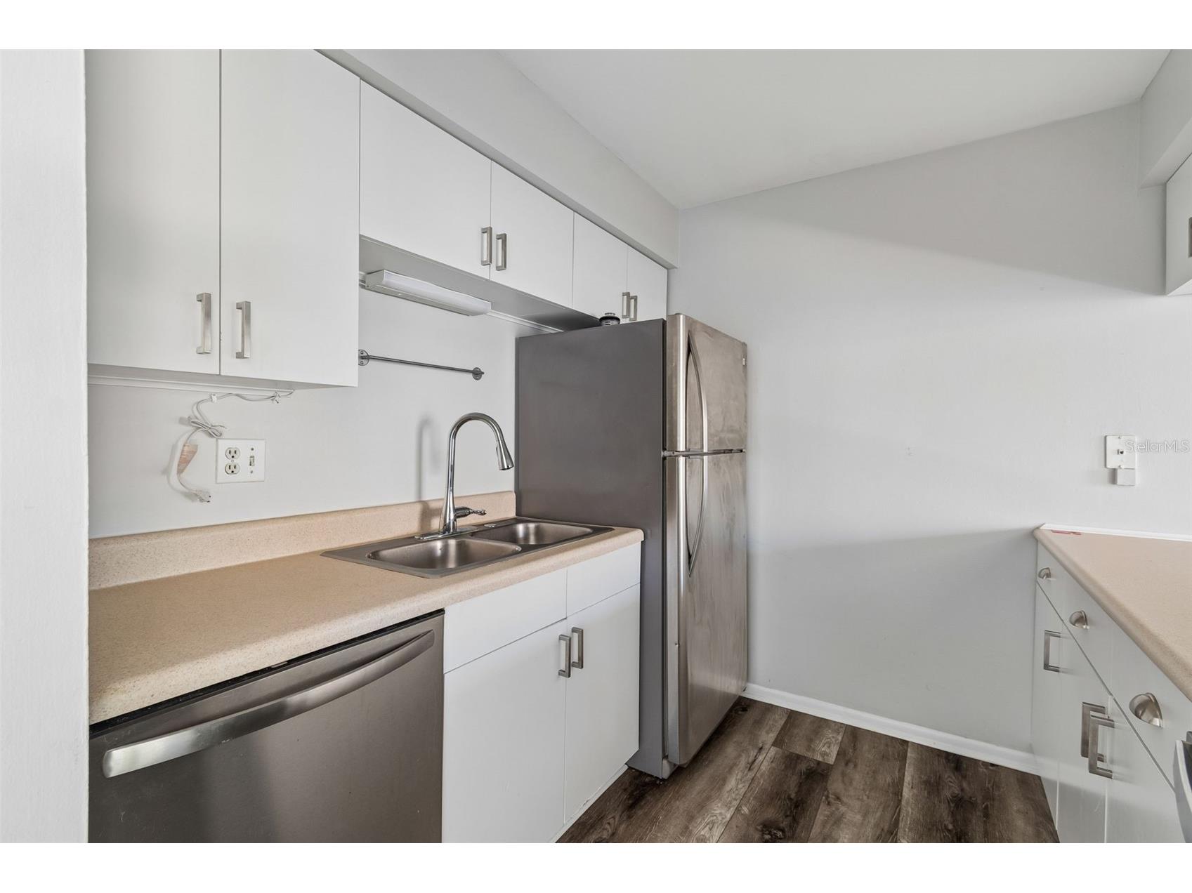 2725 Hidden Lake Boulevard #C Sarasota FL 34237 TB8494761 image10