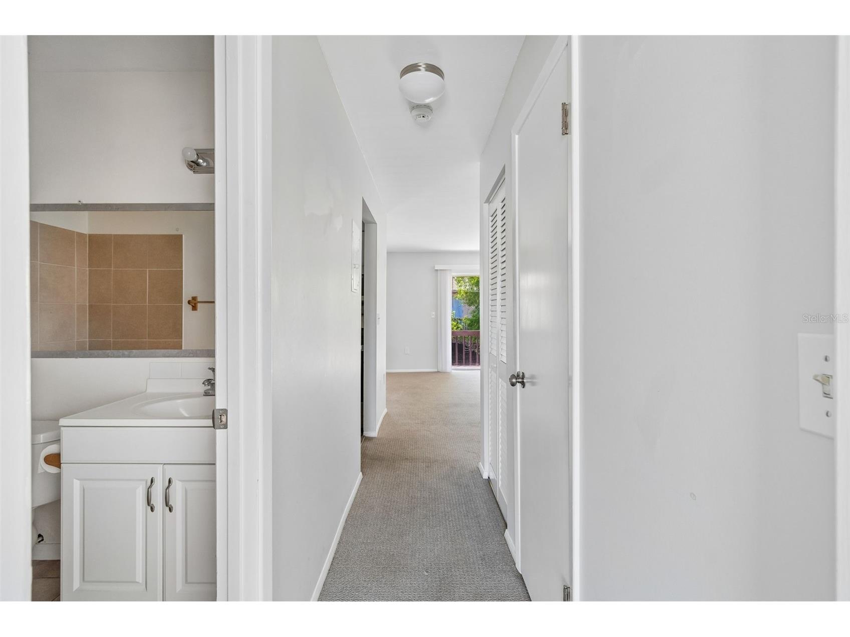 2725 Hidden Lake Boulevard #C Sarasota FL 34237 TB8494761 image21