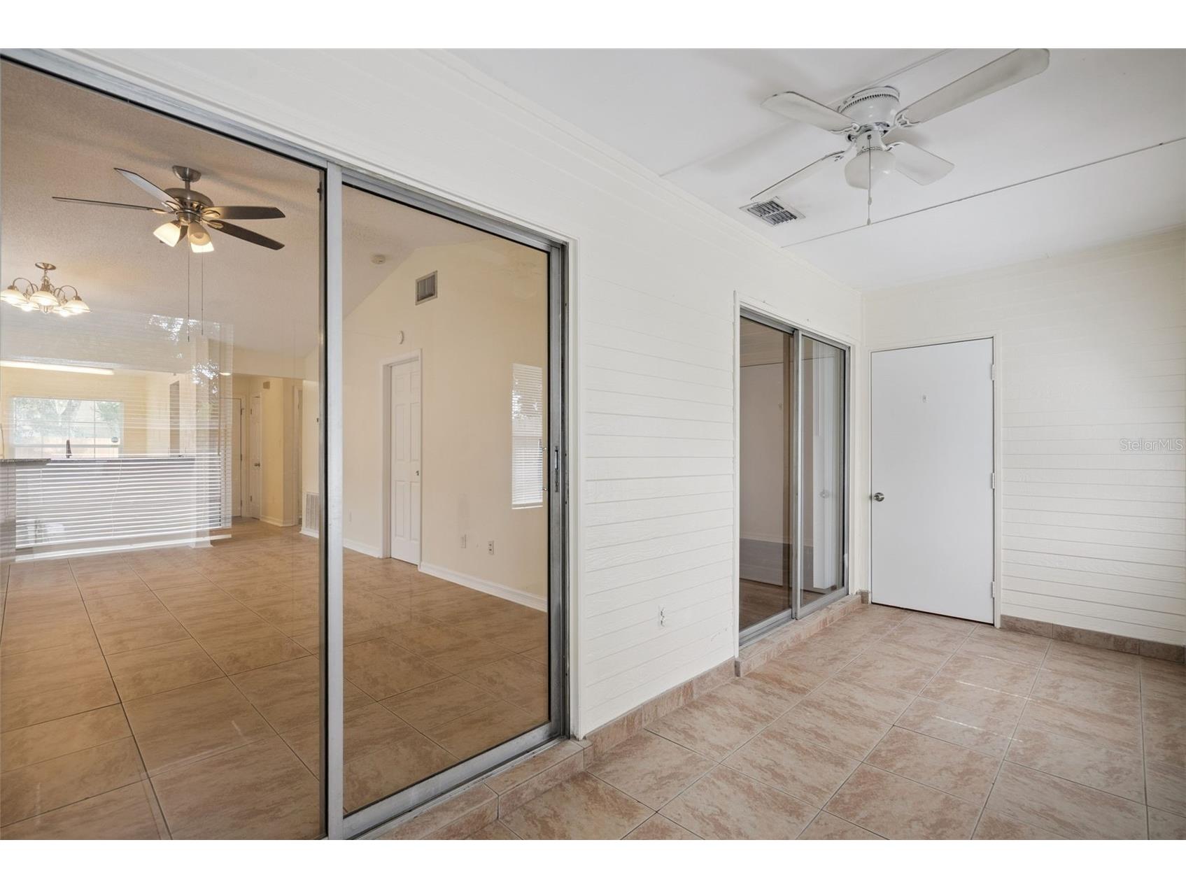 2725 Mayer Street Orlando FL 32806 O6421576 image23