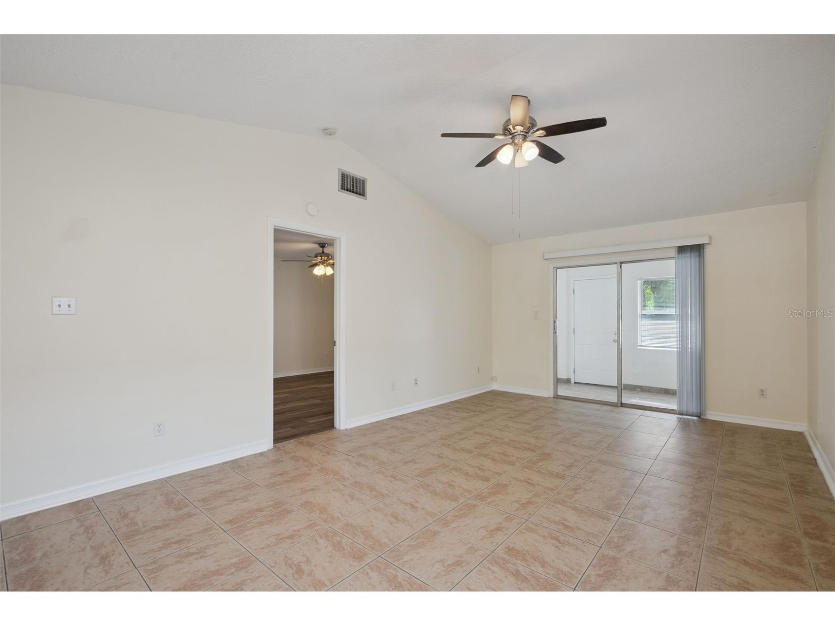 2725 Mayer Street Orlando FL 32806 O6421576 image4