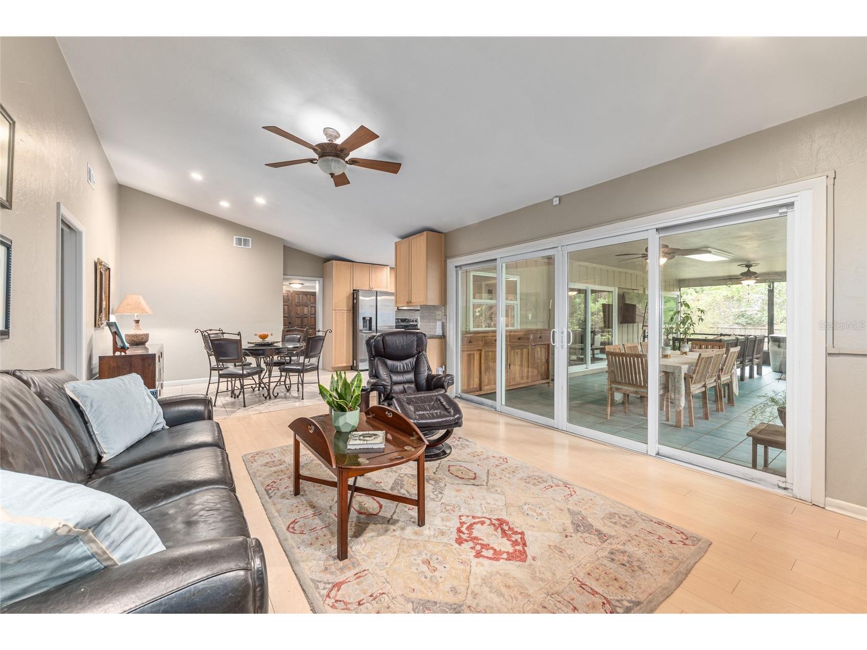 2725 NW 38th Street Gainesville FL 32605 GC539120 image17