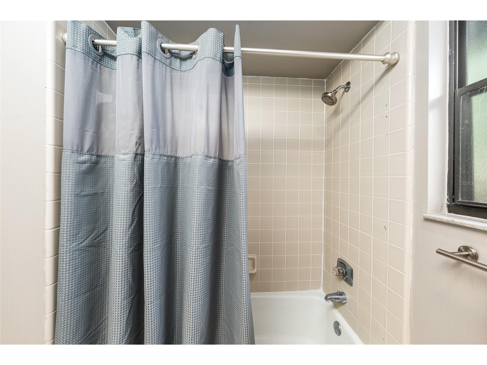 2725 NW 38th Street Gainesville FL 32605 GC539120 image28