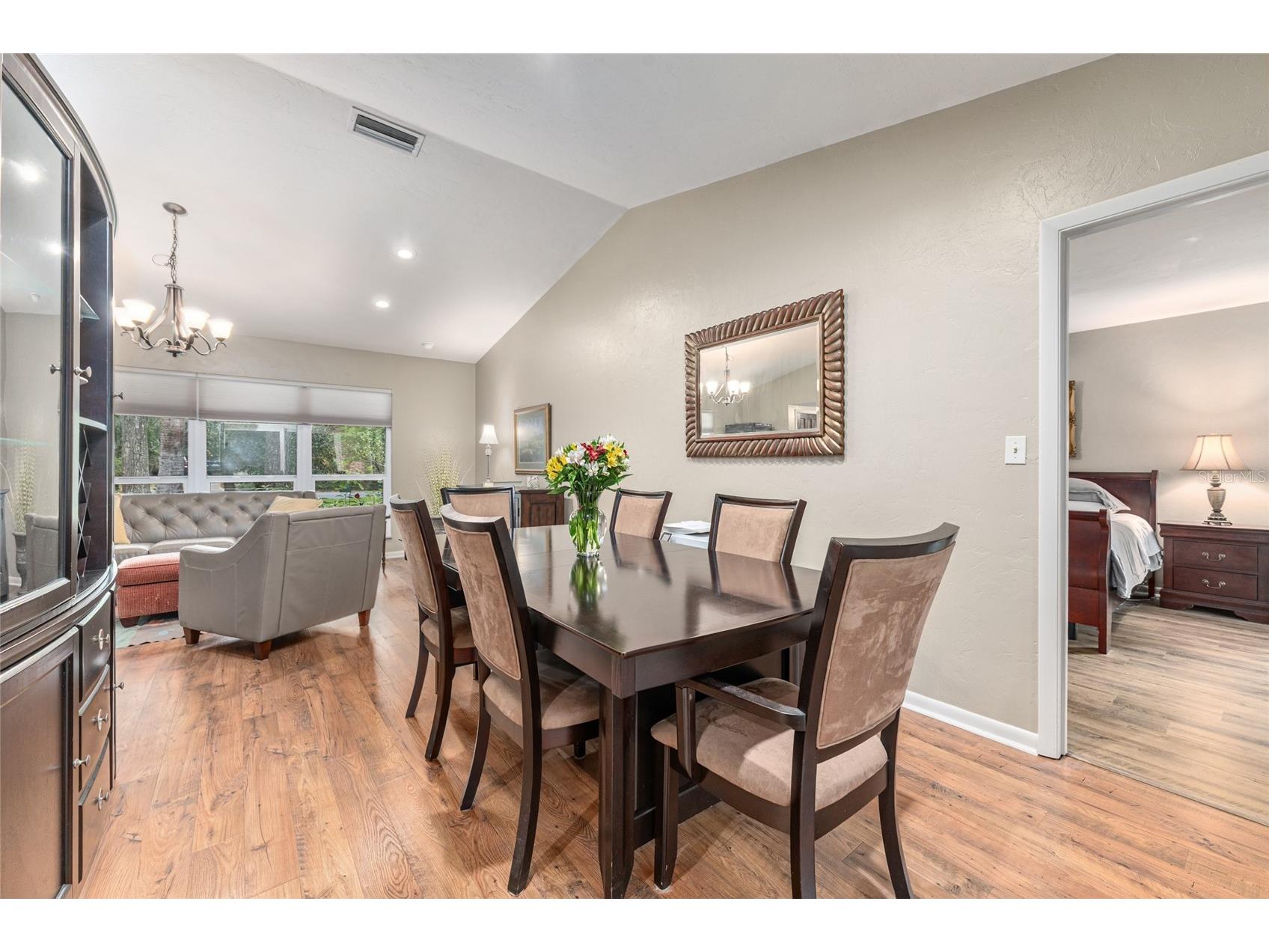 2725 NW 38th Street Gainesville FL 32605 GC539120 image7