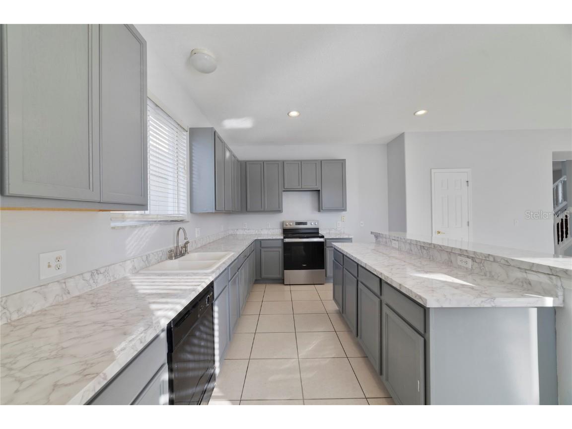 2725 Portchester Court Kissimmee FL 34744 O6335225 image9