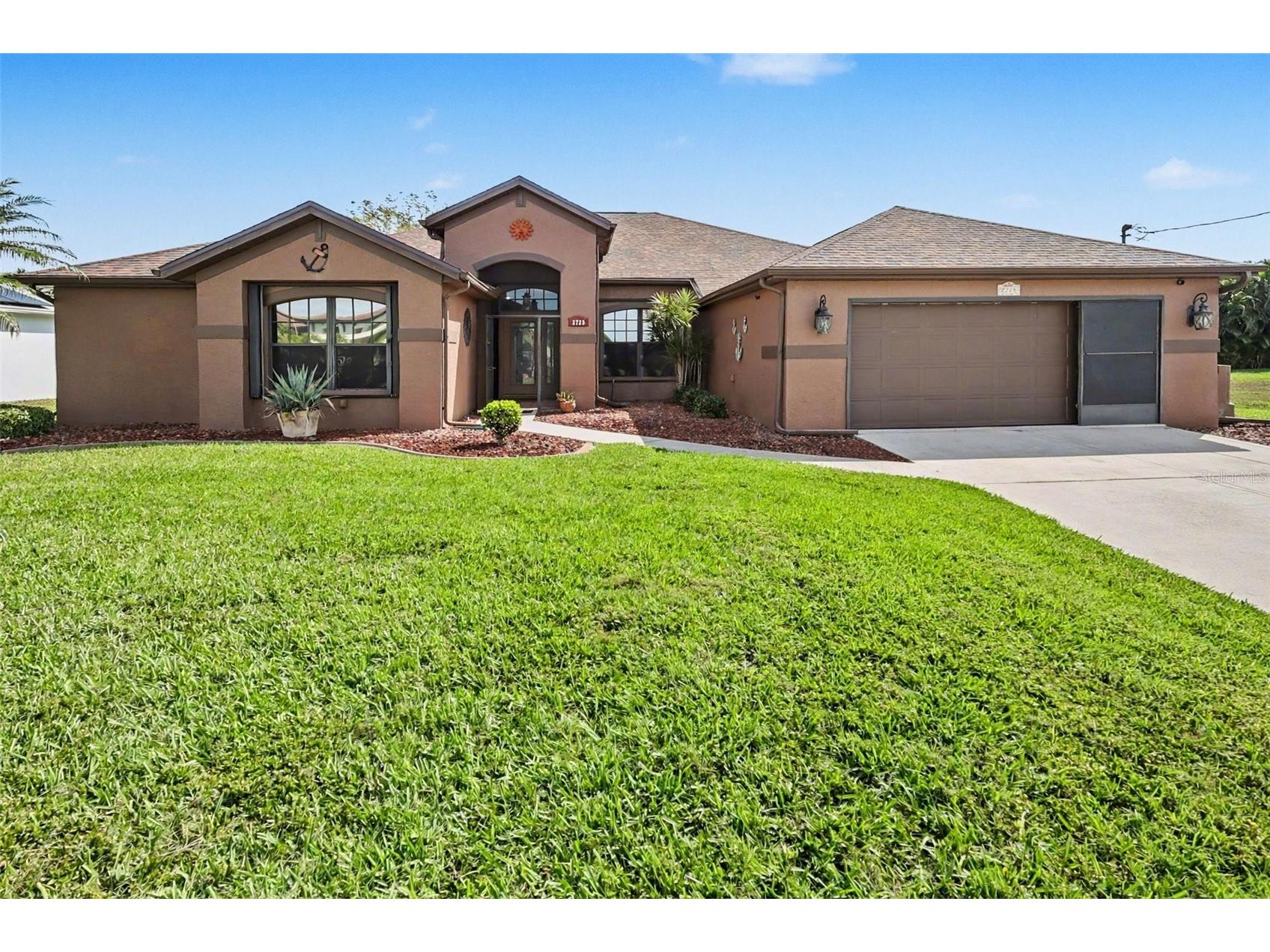 2725 SW 28th Place Cape Coral FL 33914 A4688648 image1