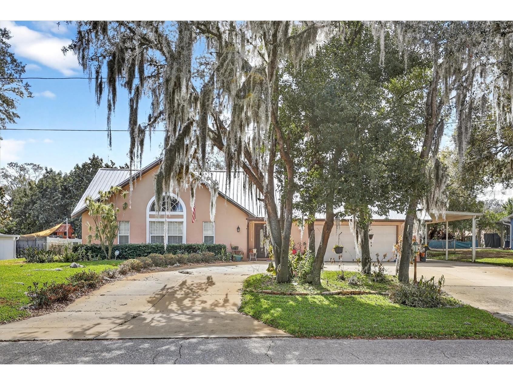 2725 W Charing Road Avon Park FL 33825 P4937710 image1