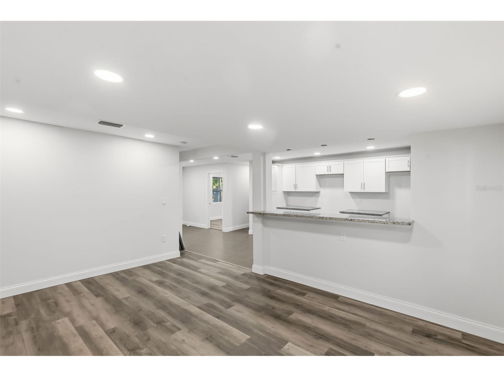 2726 6th Avenue W Bradenton FL 34205 O6399278 image10