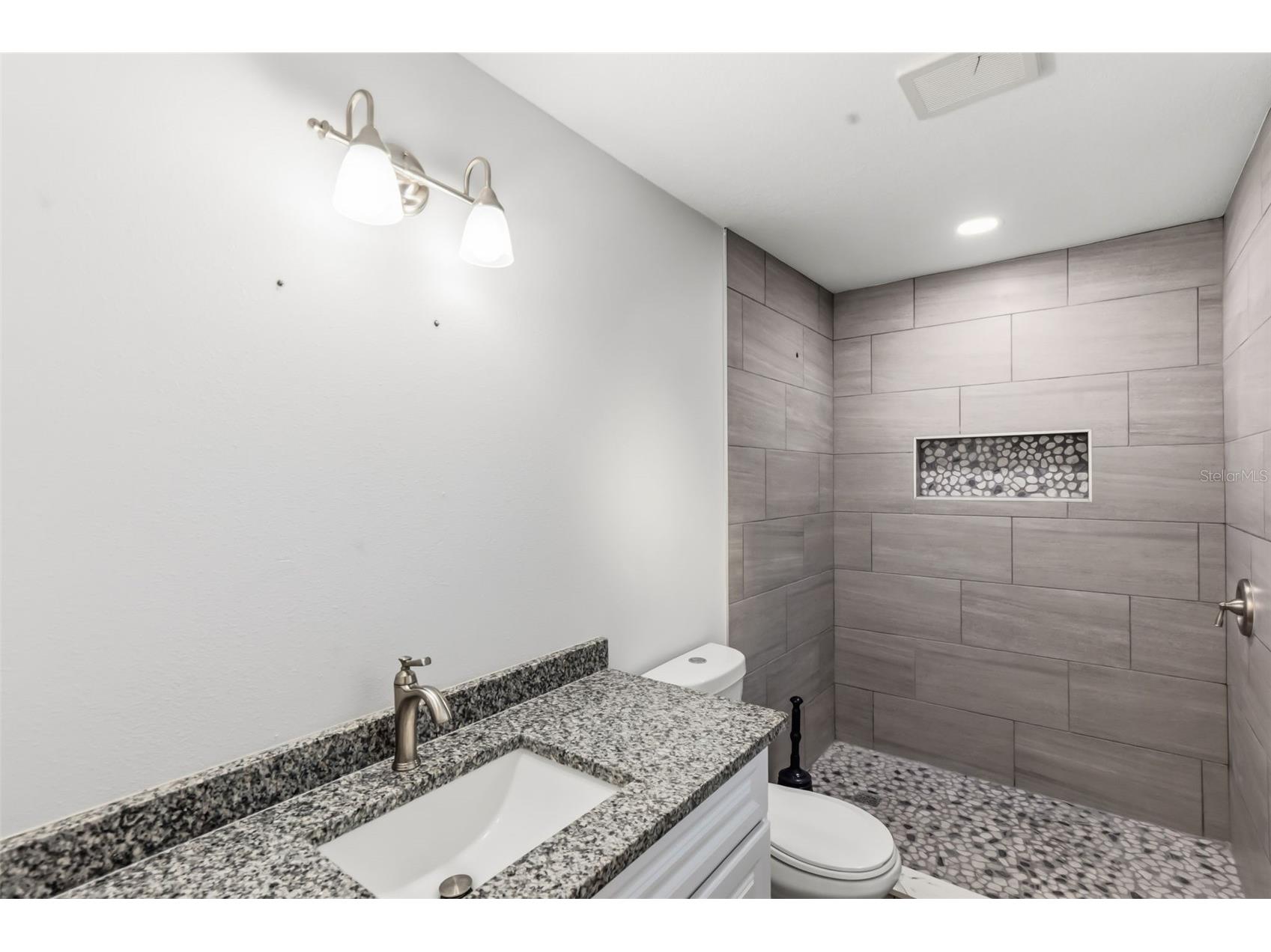 2726 6th Avenue W Bradenton FL 34205 O6411009 image15