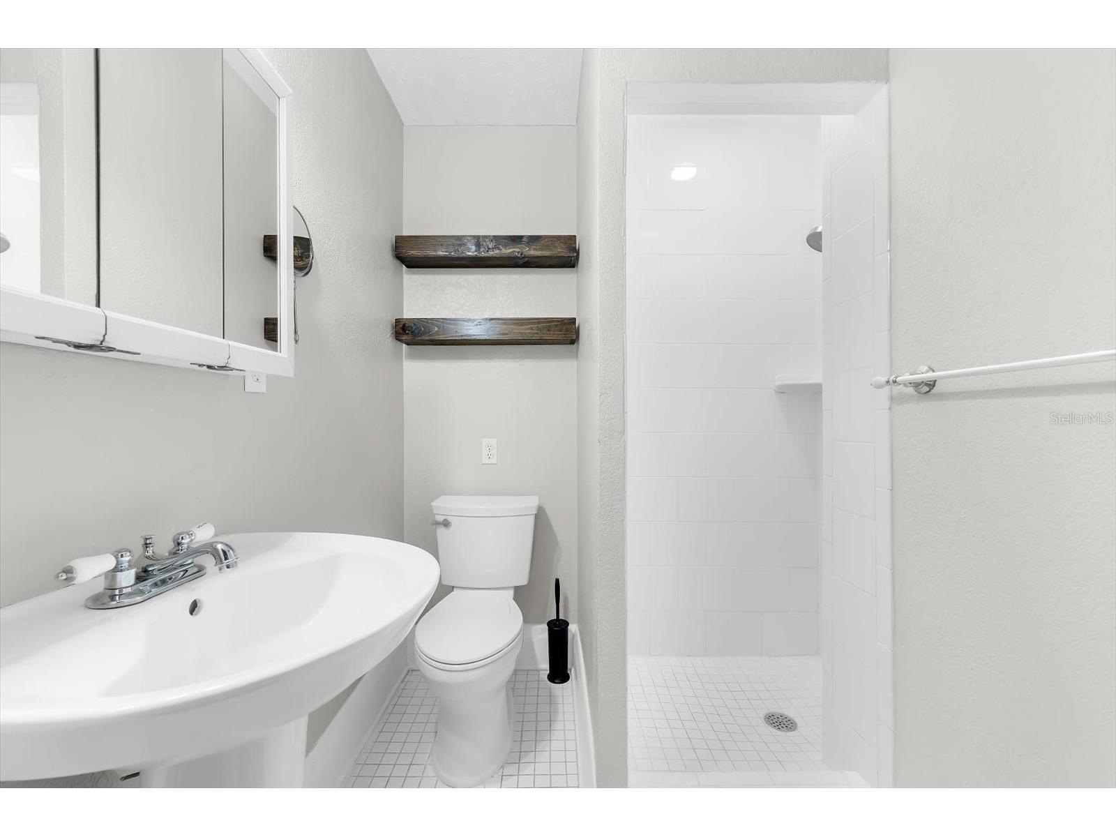 2726 8th Avenue W Bradenton FL 34205 A4681182 image30