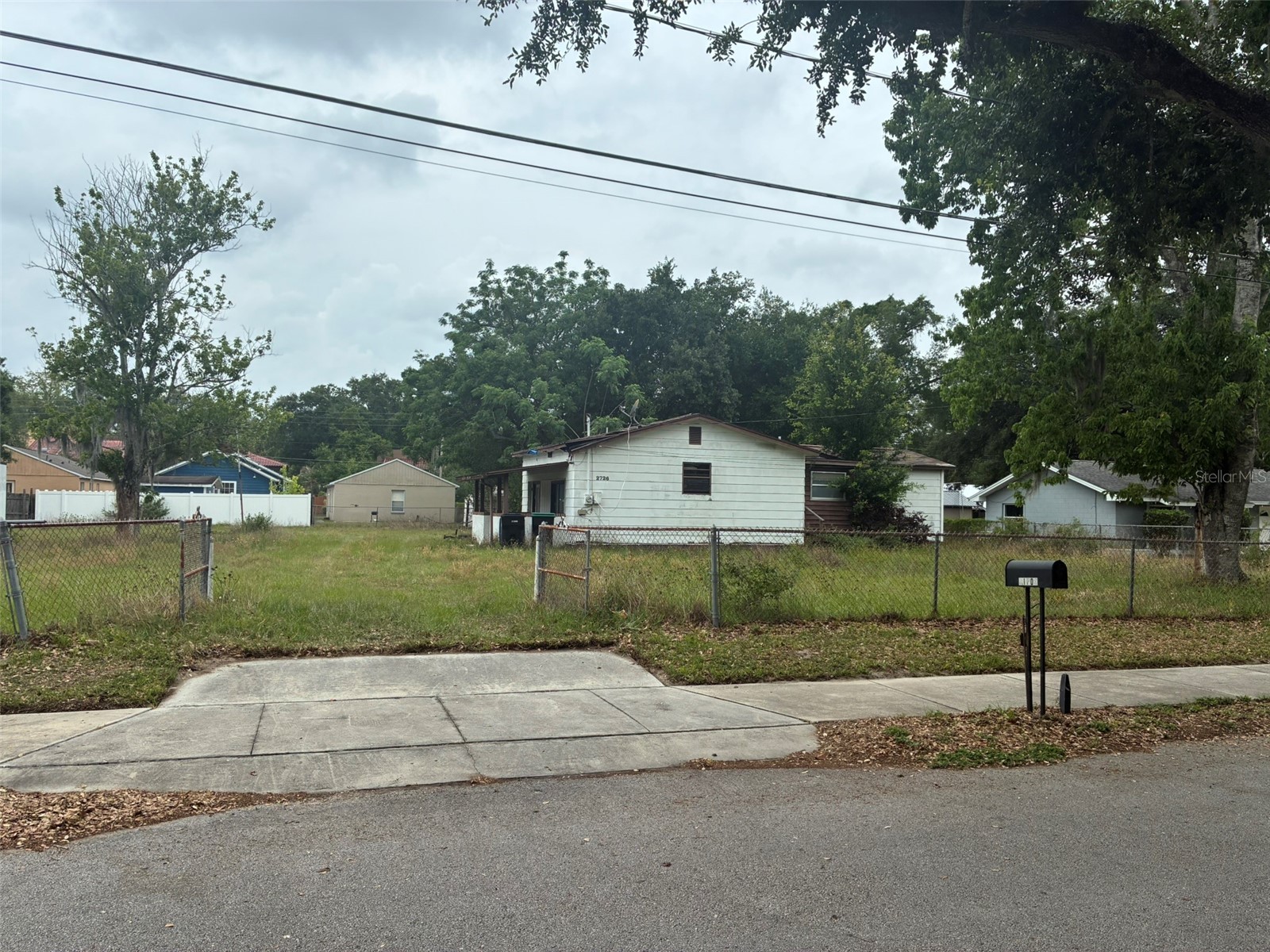 2726 S Brown Avenue Orlando FL 32806 O6407272 image1