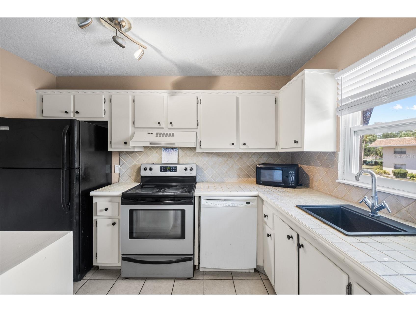 2727 75th Street W #8A13 Bradenton FL 34209 A4698497 image3