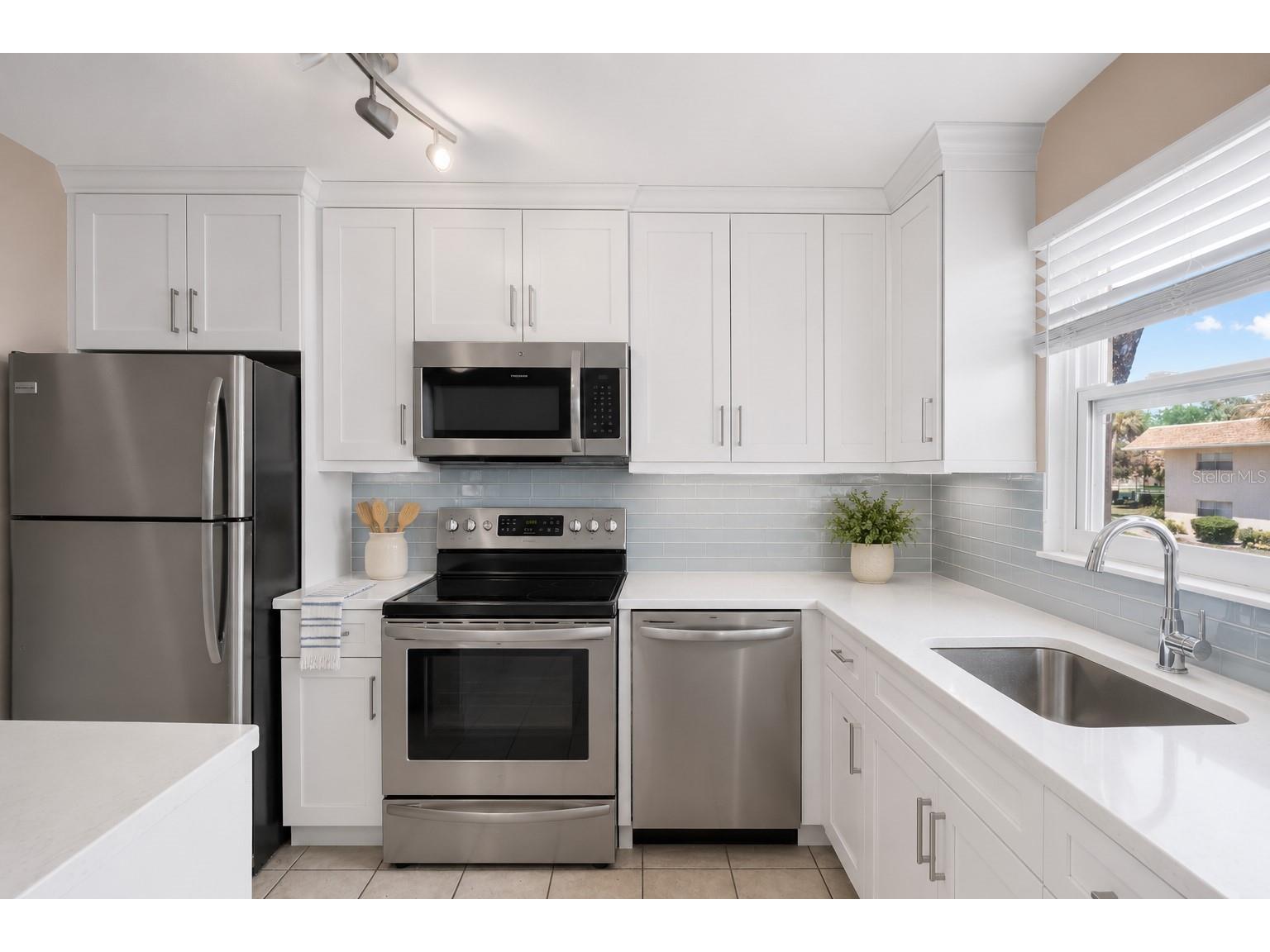 2727 75th Street W #8A13 Bradenton FL 34209 A4698497 image4