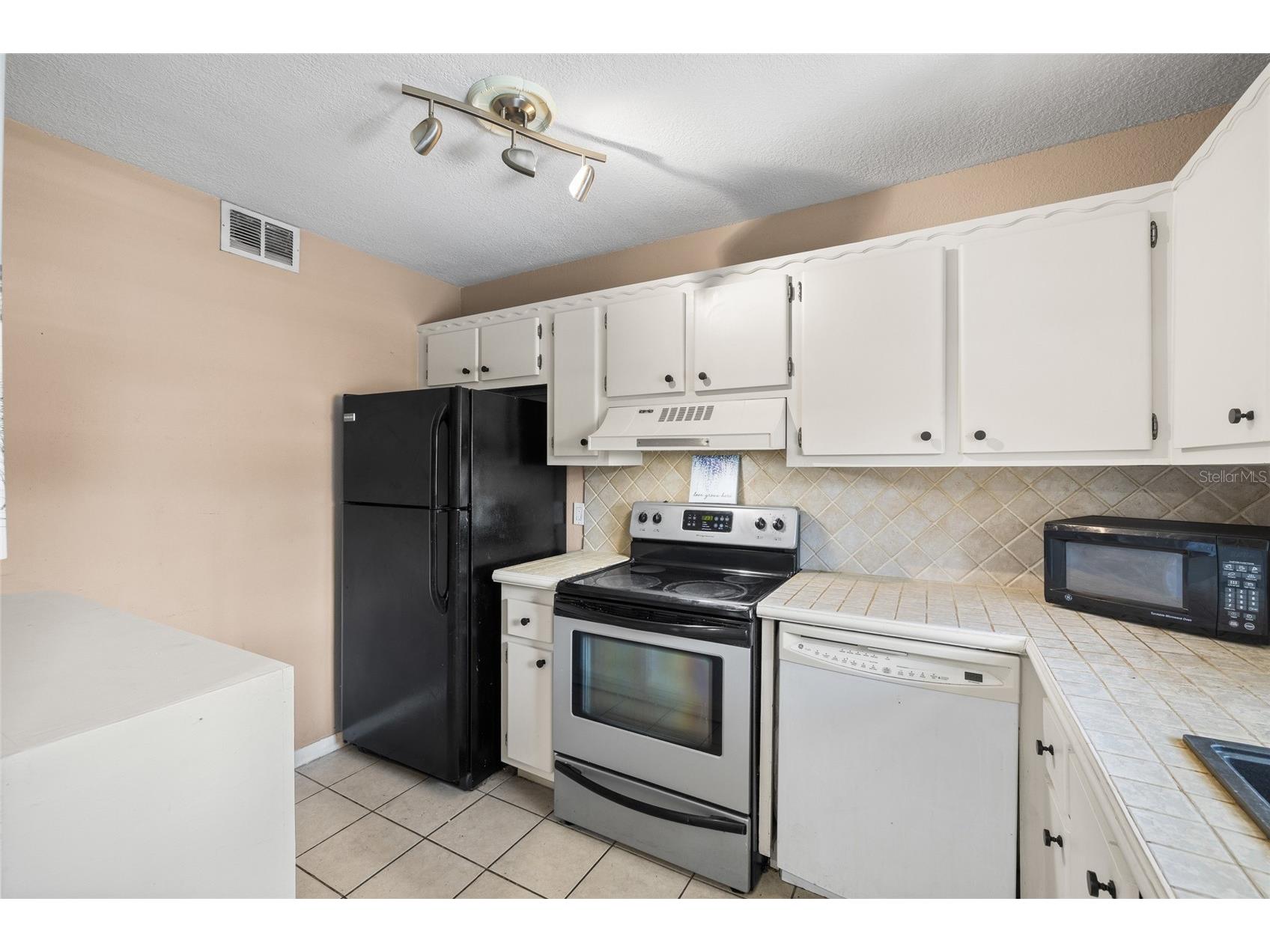 2727 75th Street W #8A13 Bradenton FL 34209 A4698497 image5