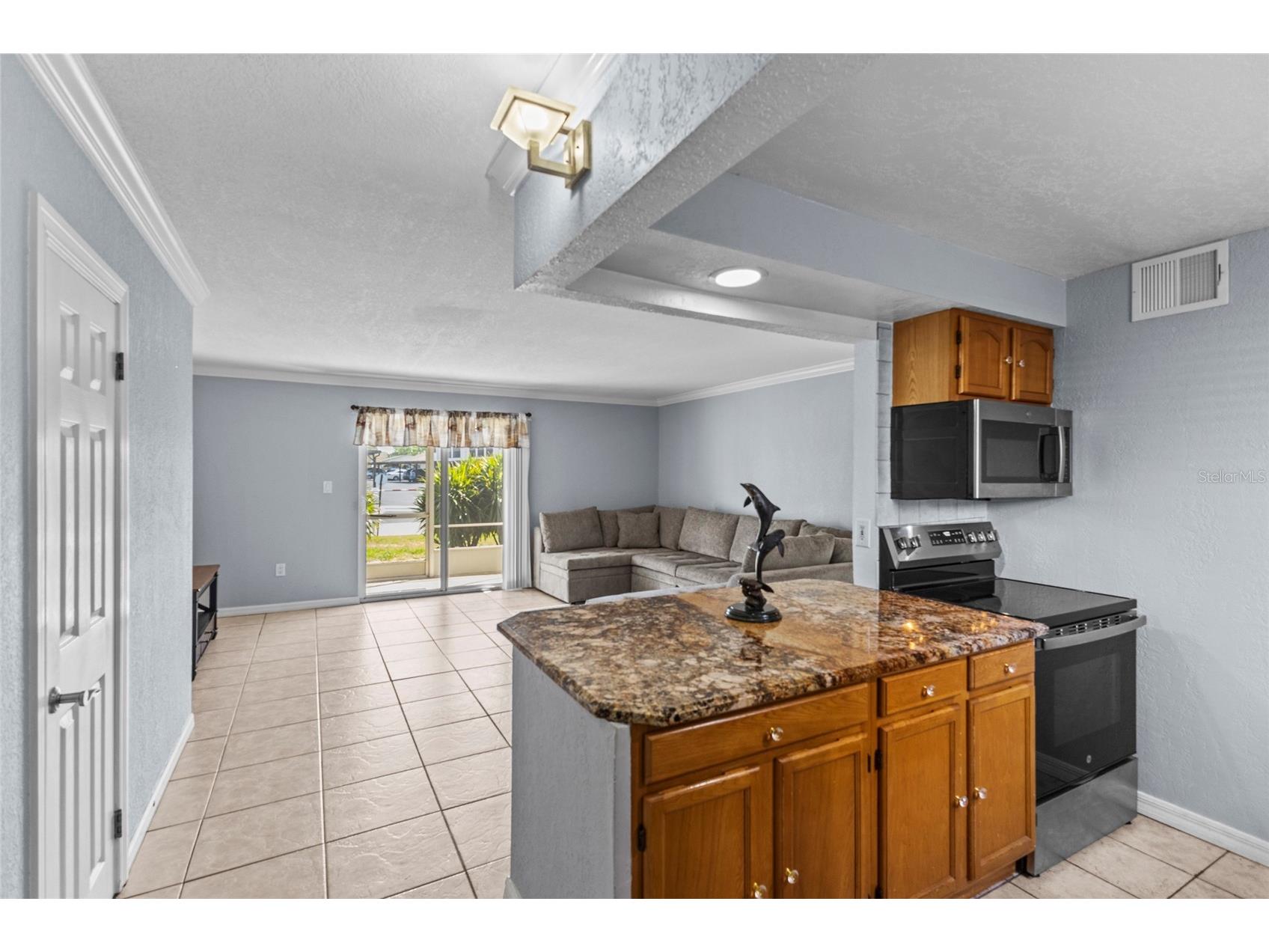 2727 75th Street W #8A2 Bradenton FL 34209 A4687735 image10